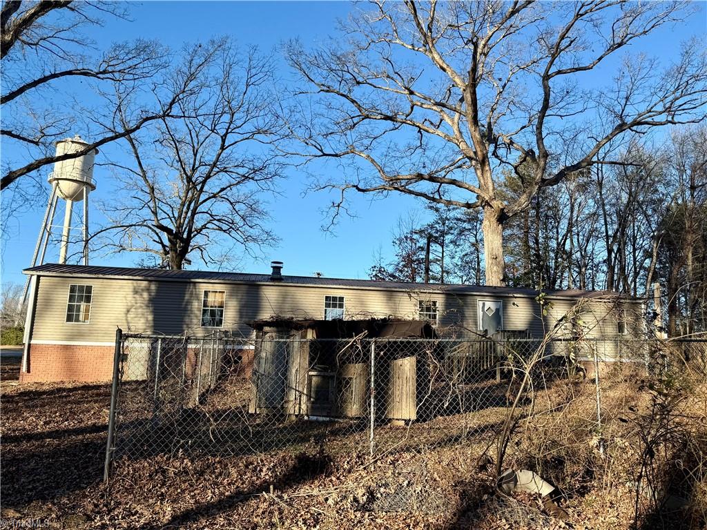 property viewer photo 3
