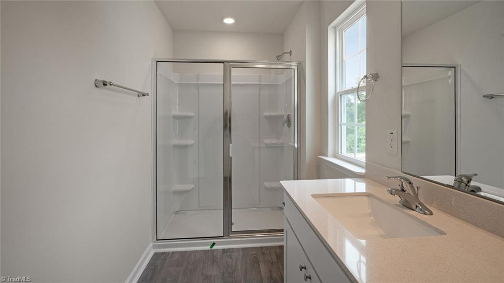 property viewer photo 22