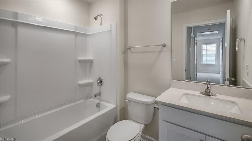 property viewer photo 26