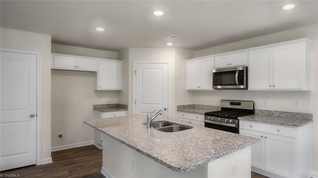 property viewer photo 7