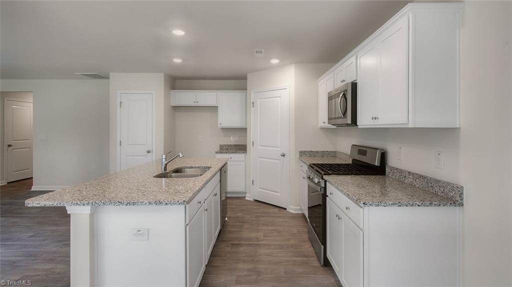 property viewer photo 8