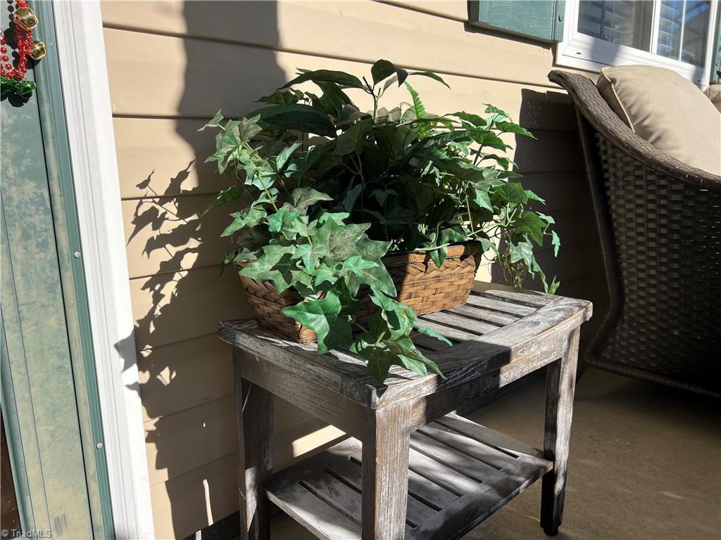 property viewer photo 3