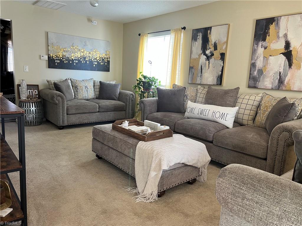 property viewer photo 4