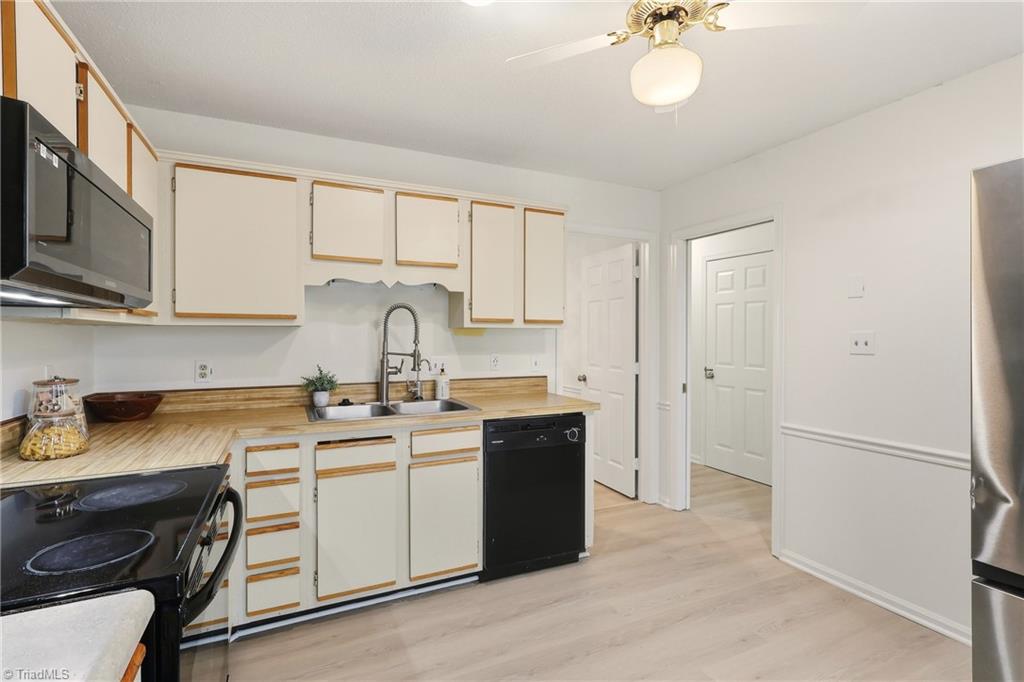 property viewer photo 16