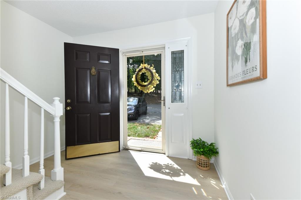 property viewer photo 3