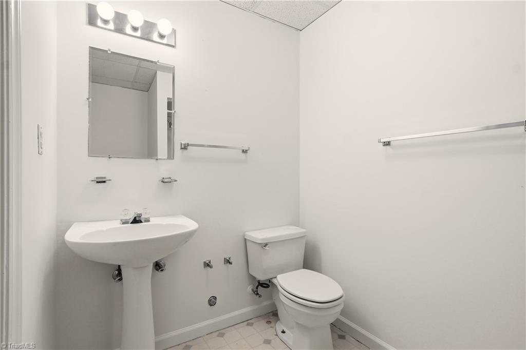 property viewer photo 32