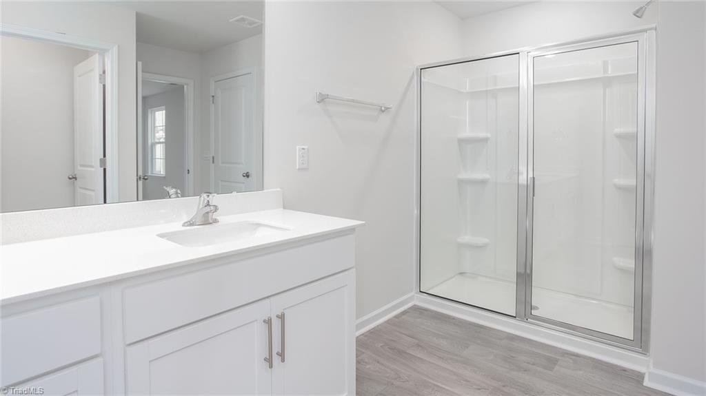 property viewer photo 19