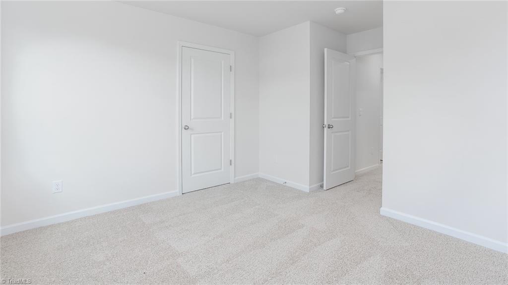 property viewer photo 23