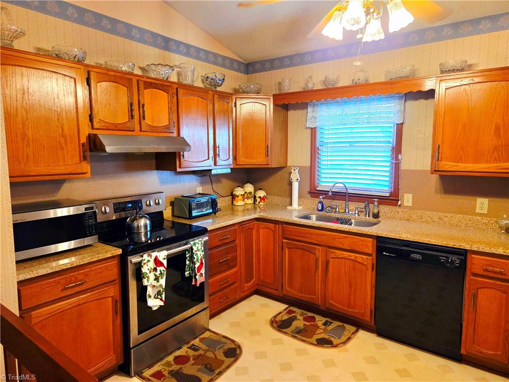 property viewer photo 3