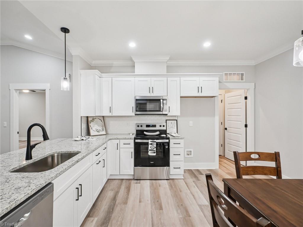property viewer photo 12