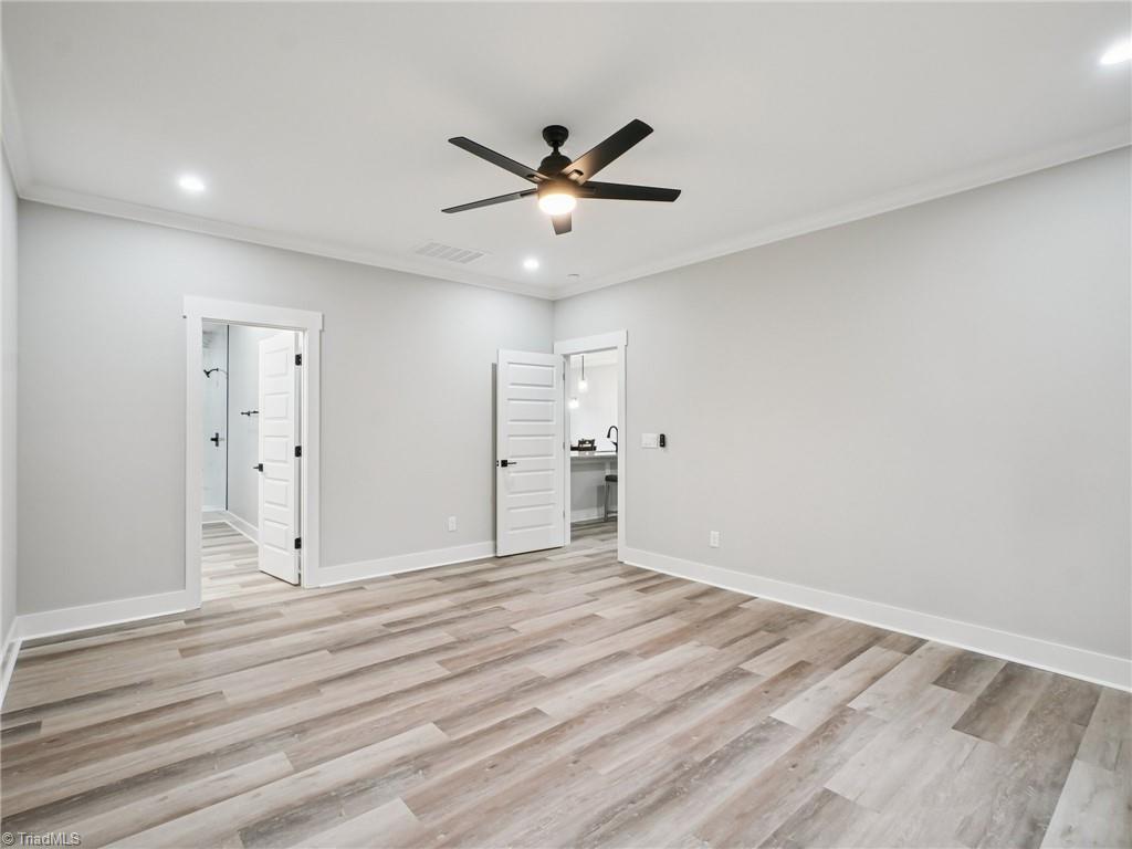 property viewer photo 18