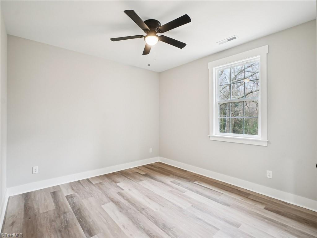 property viewer photo 26