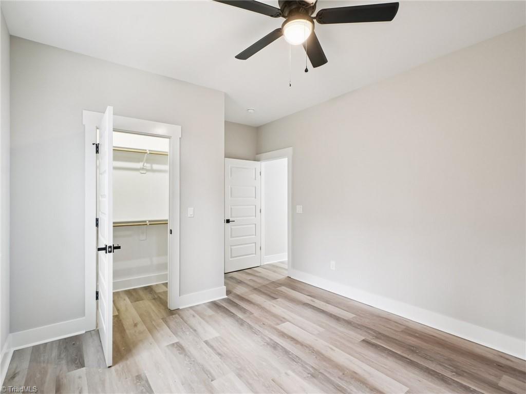 property viewer photo 28
