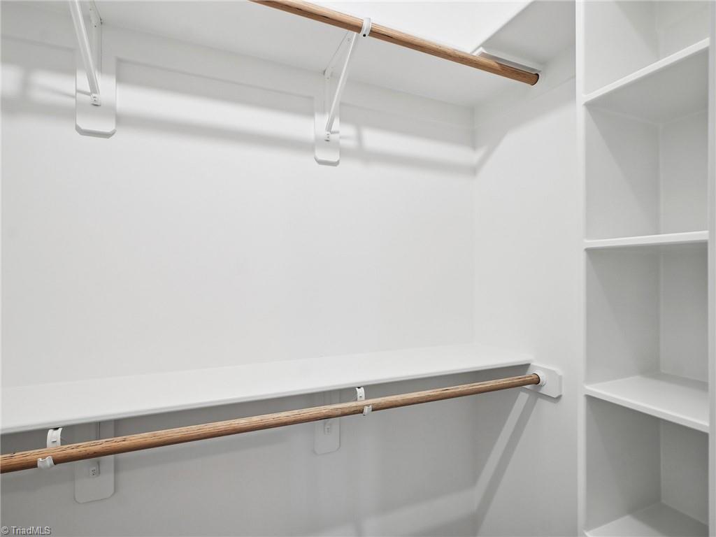 property viewer photo 29