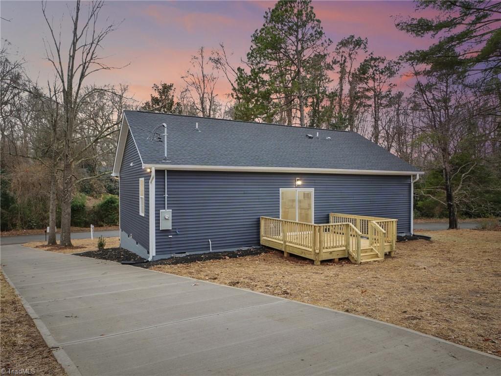 property viewer photo 35