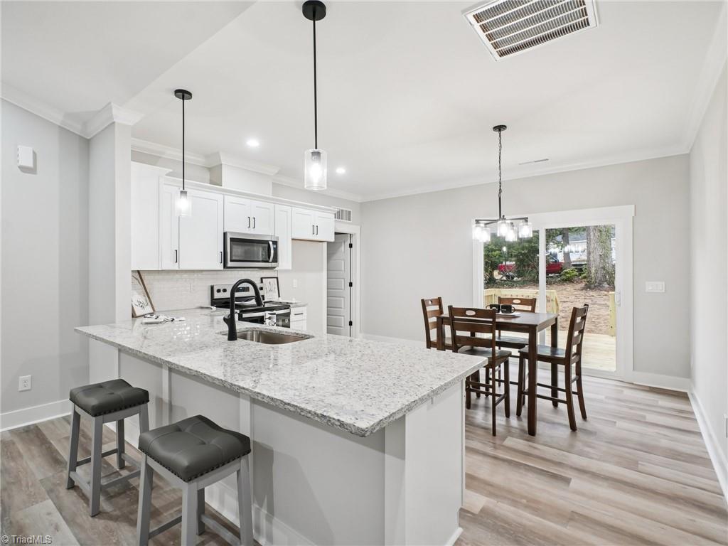 property viewer photo 8