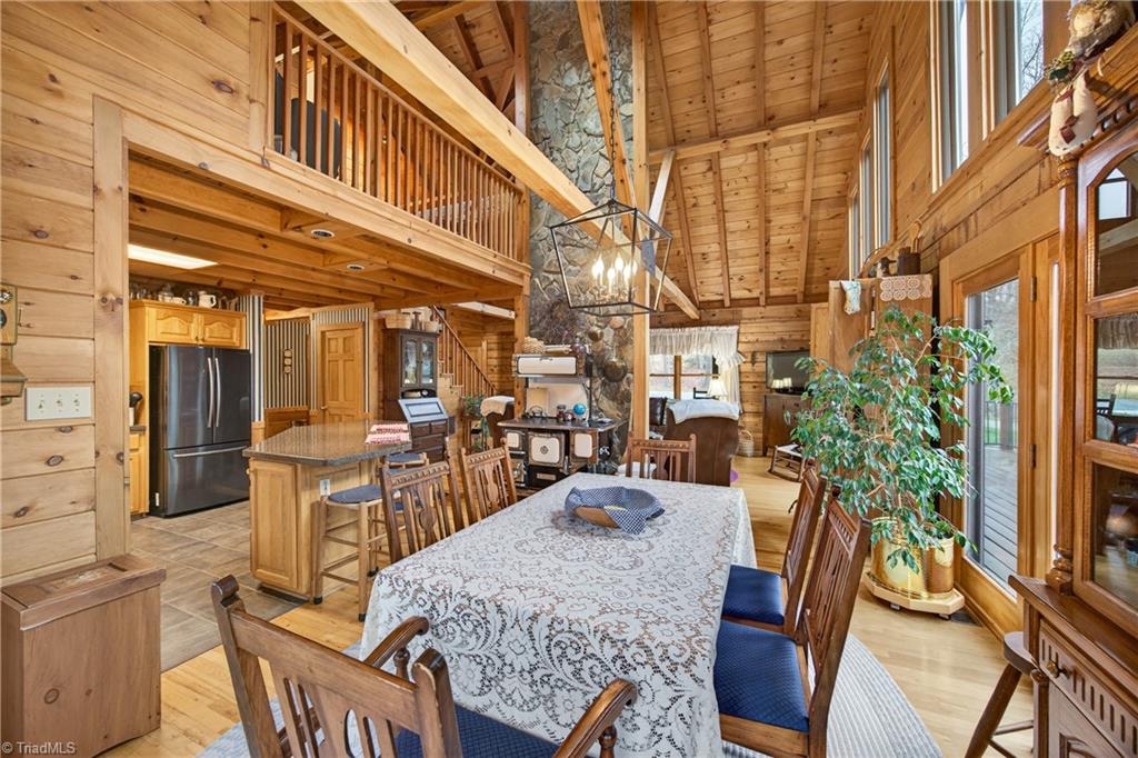 property viewer photo 12