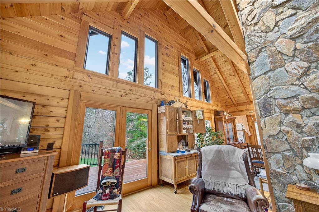 property viewer photo 14