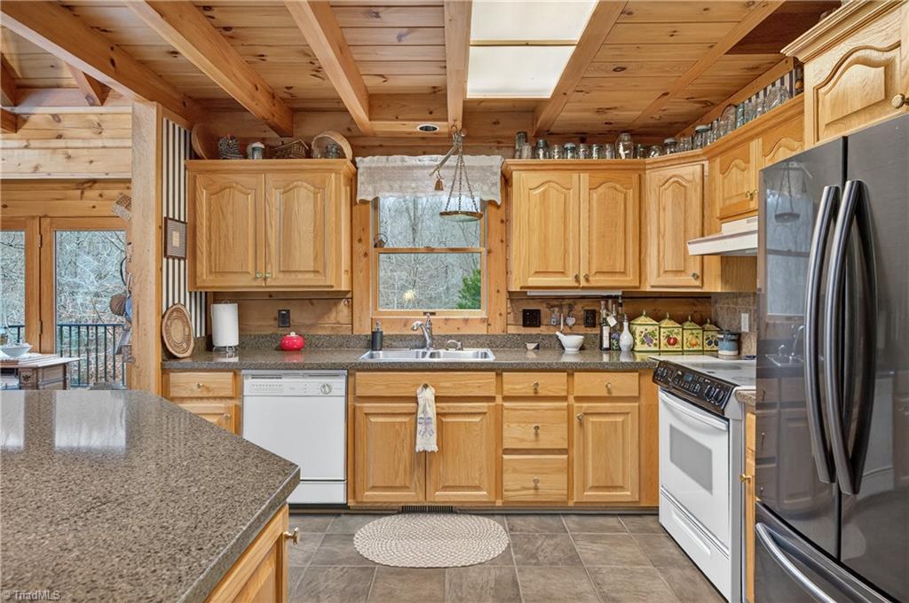 property viewer photo 16