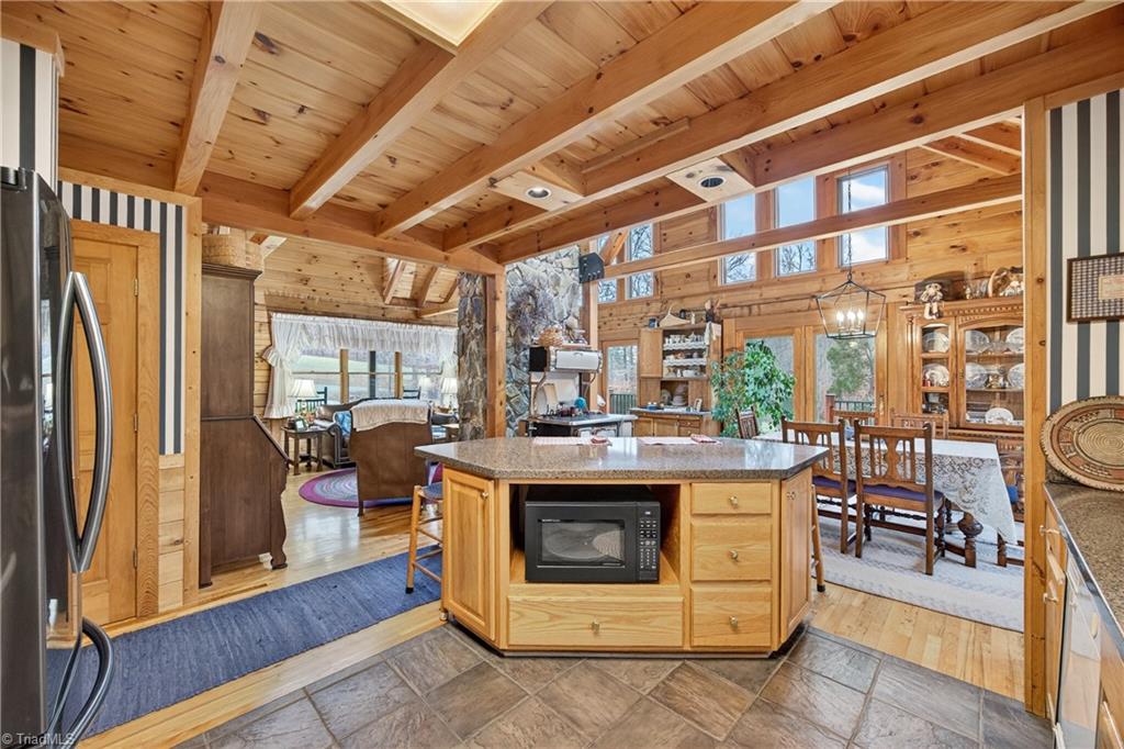 property viewer photo 17