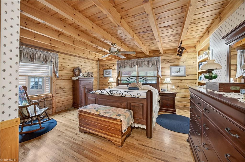 property viewer photo 19