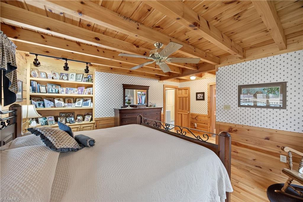 property viewer photo 20