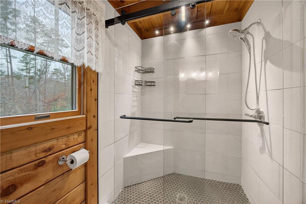 property viewer photo 22