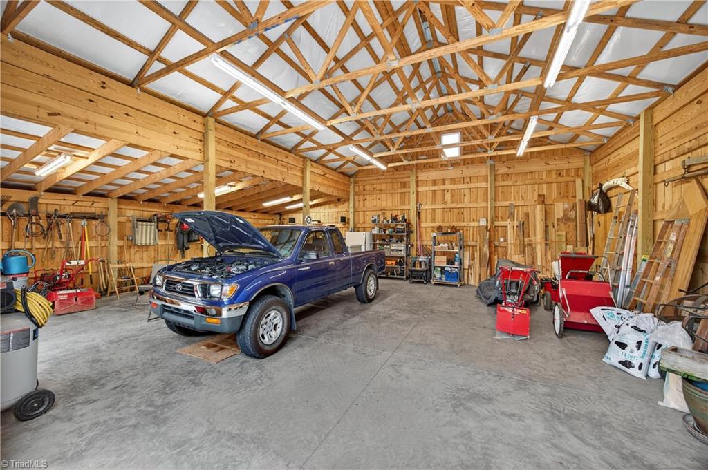 property viewer photo 40