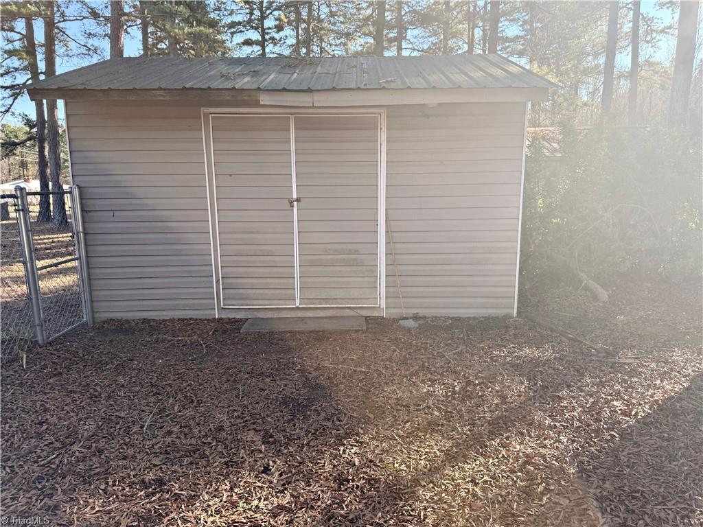 property viewer photo 12