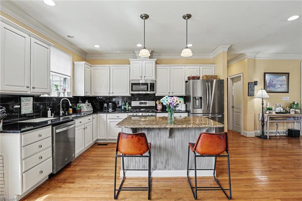 property viewer photo 14