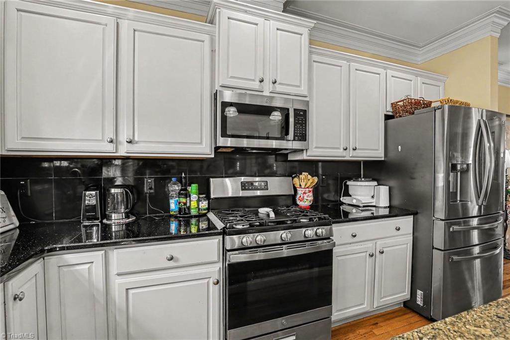 property viewer photo 16