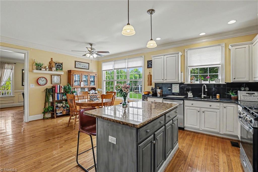 property viewer photo 18