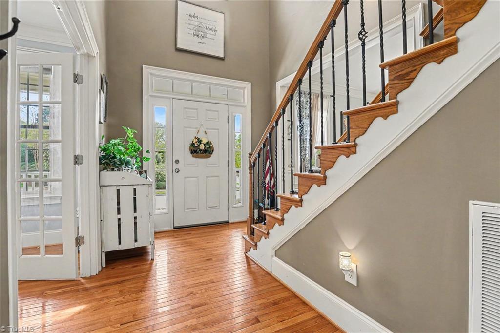 property viewer photo 6