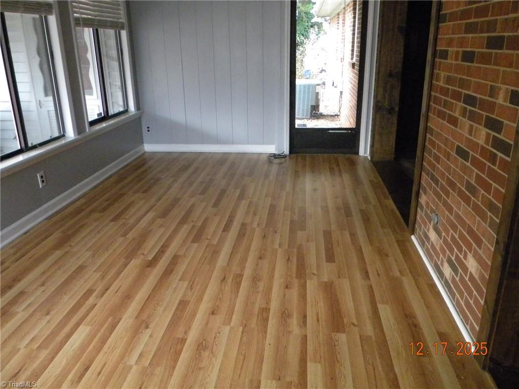 property viewer photo 2