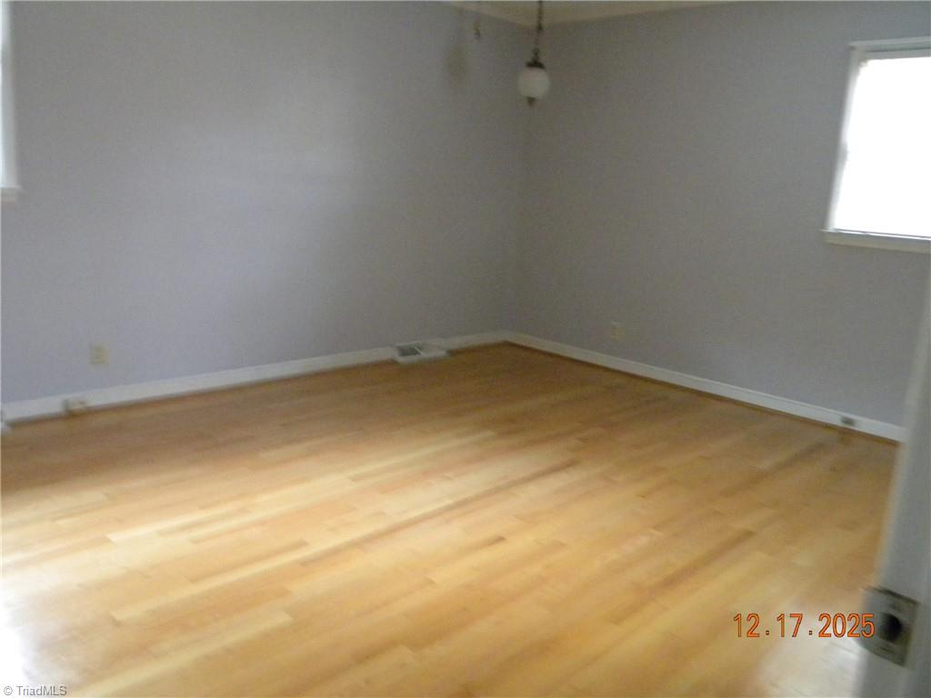 property viewer photo 5