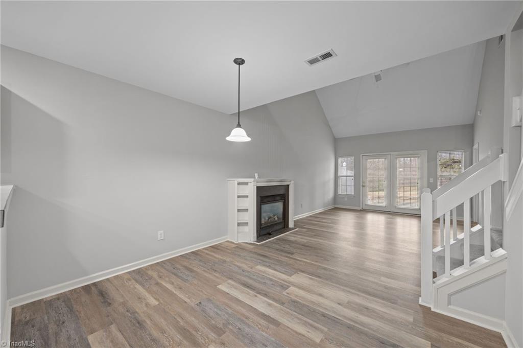 property viewer photo 10