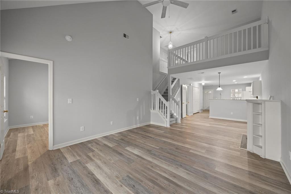 property viewer photo 13