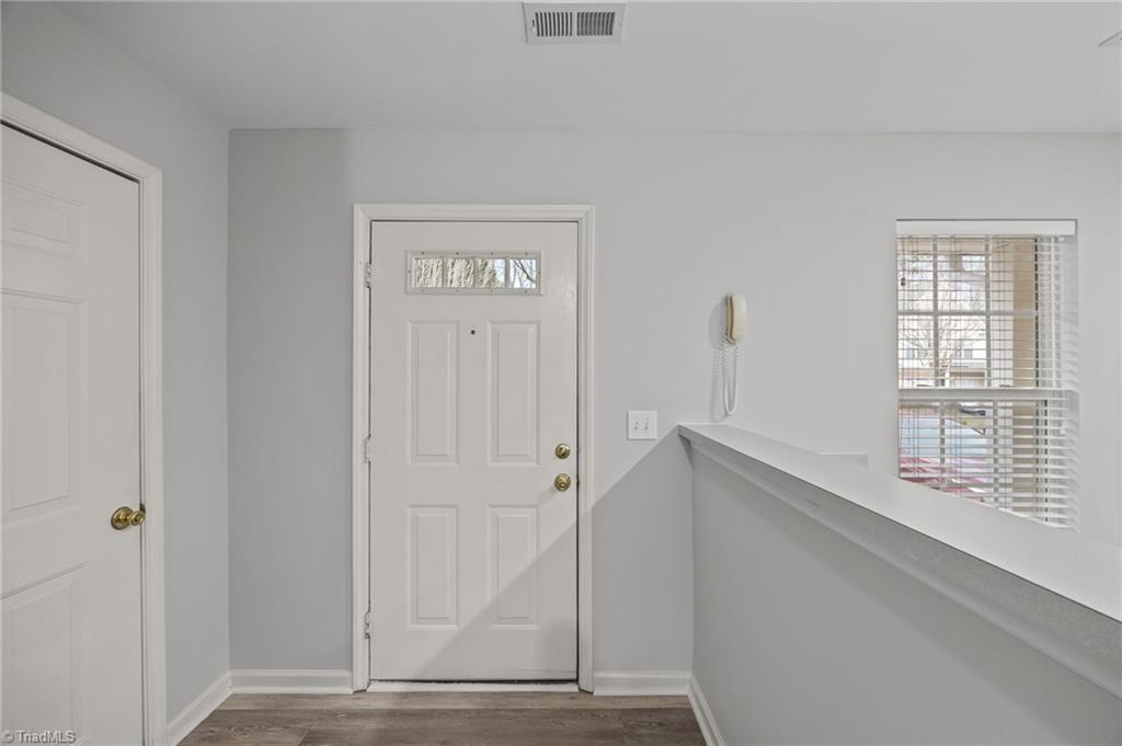 property viewer photo 2