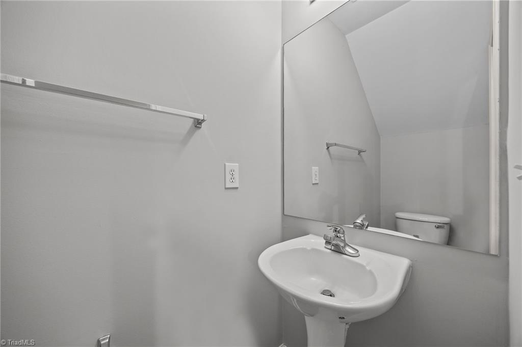 property viewer photo 20