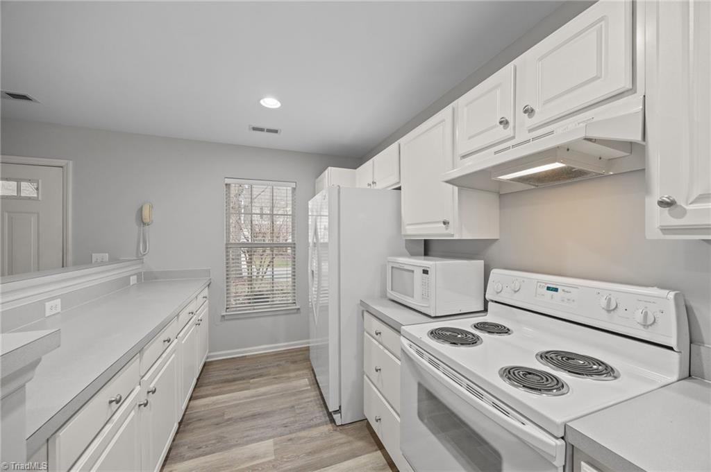 property viewer photo 4