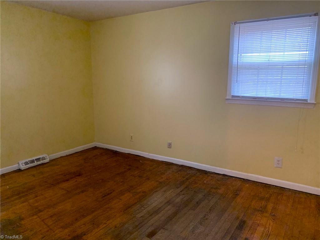 property viewer photo 19