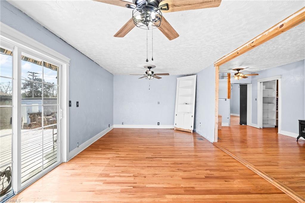 property viewer photo 10