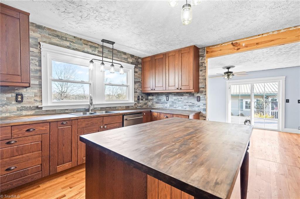 property viewer photo 11