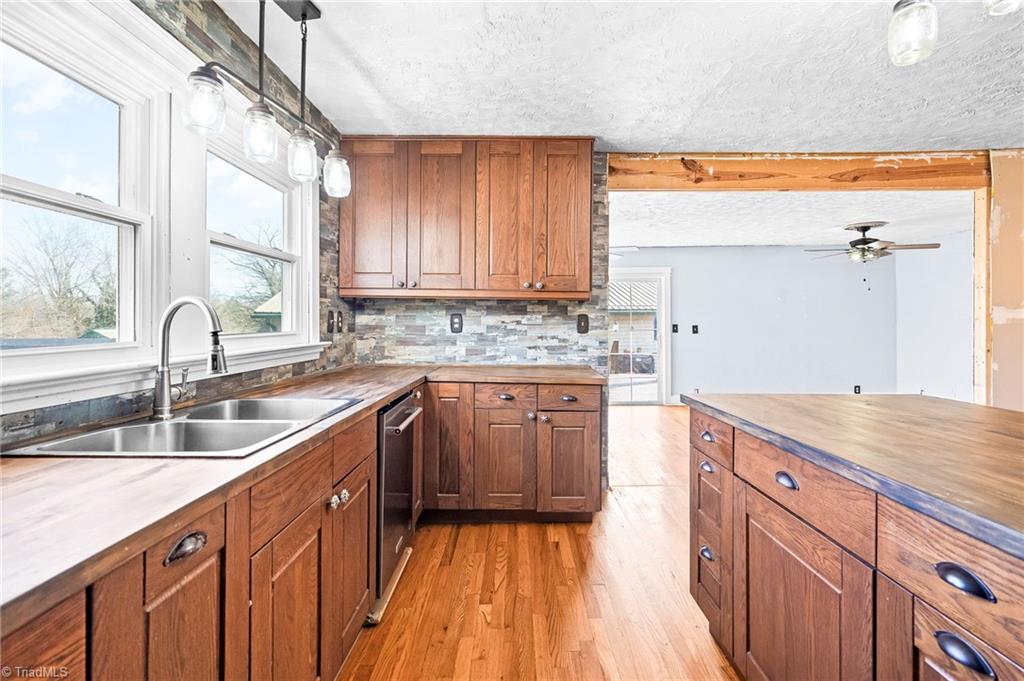 property viewer photo 12