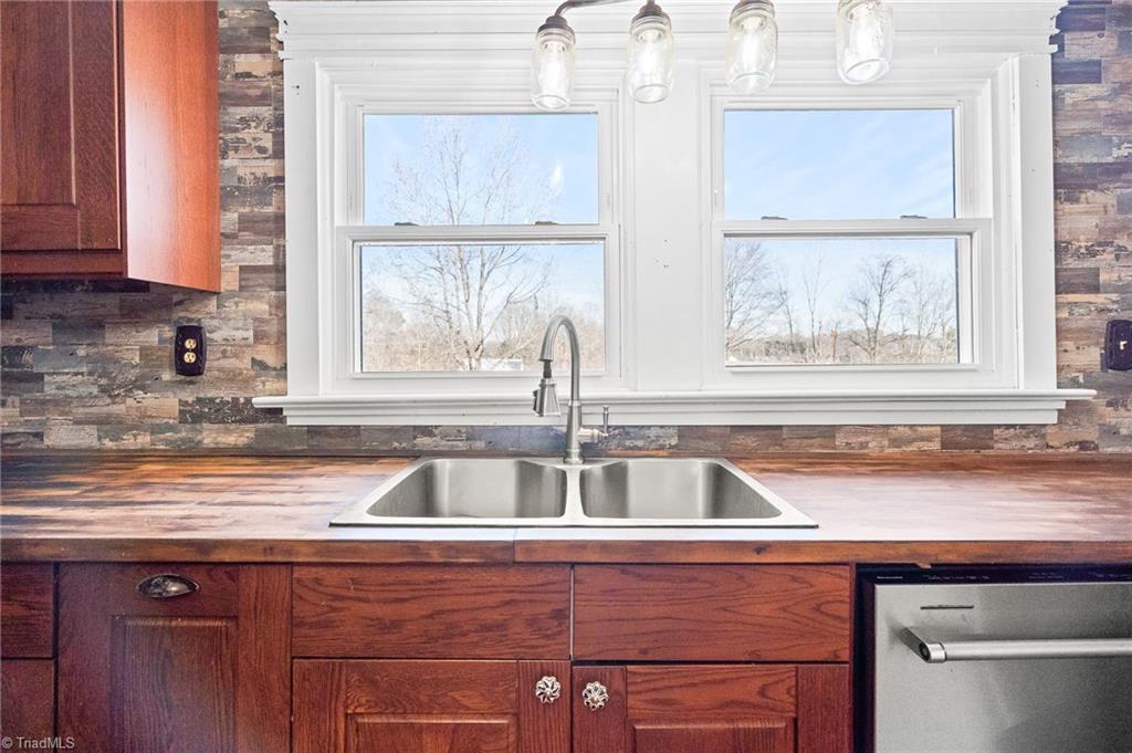 property viewer photo 13