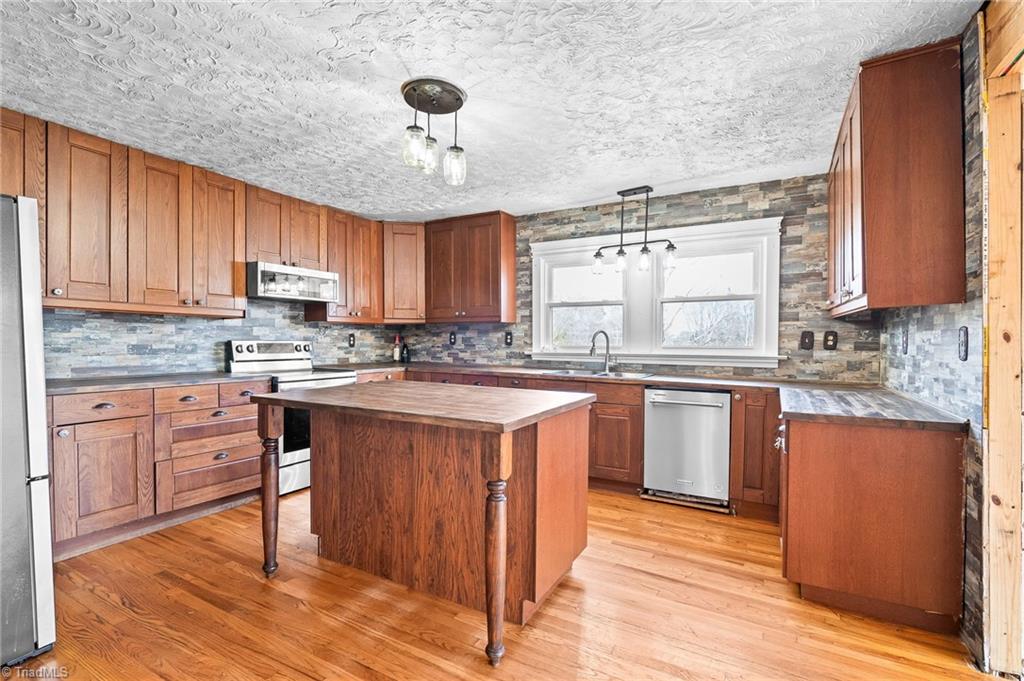 property viewer photo 17