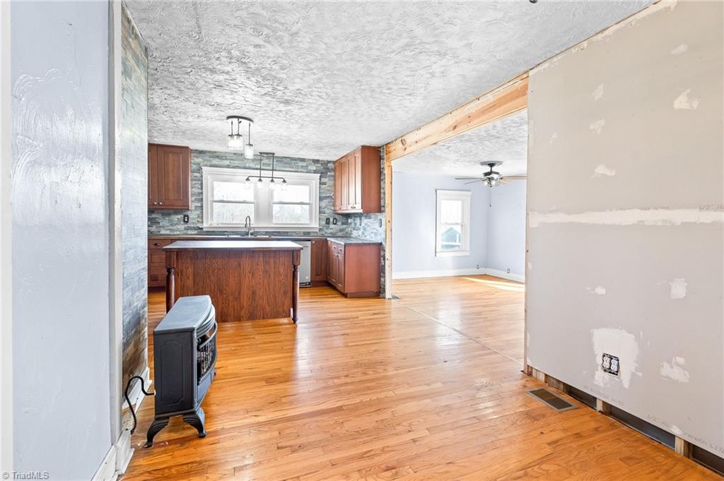 property viewer photo 18