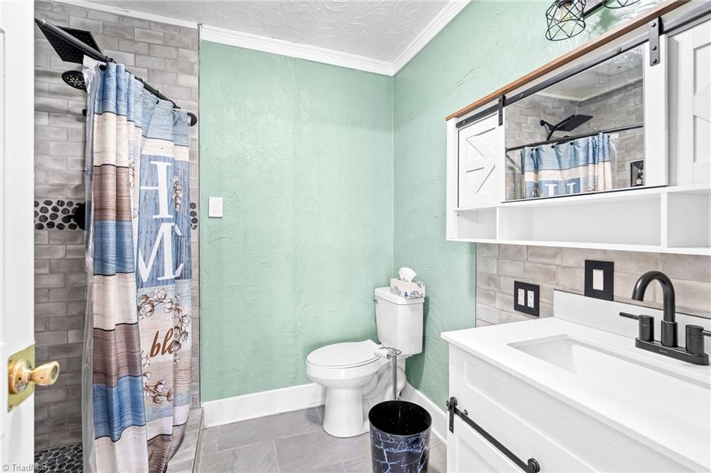 property viewer photo 27