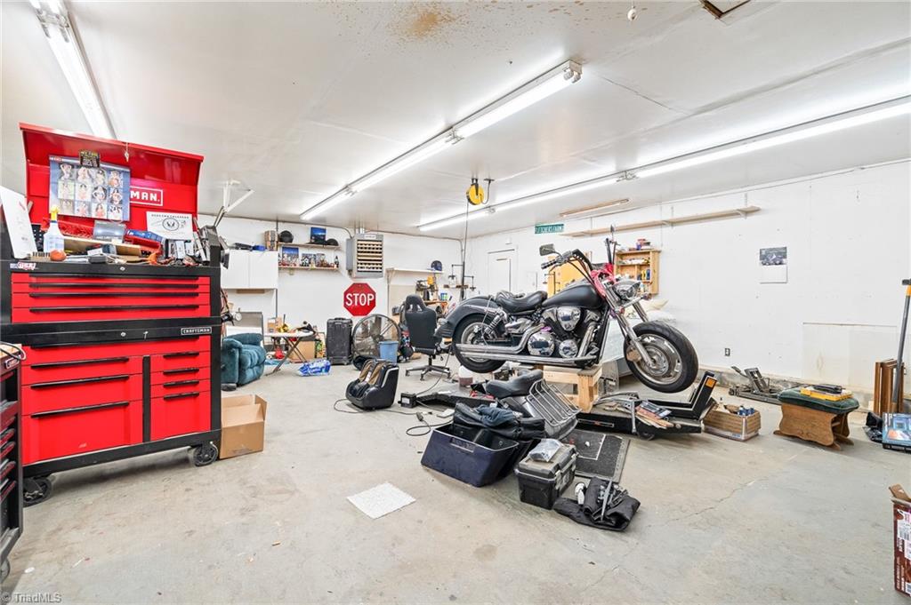 property viewer photo 43