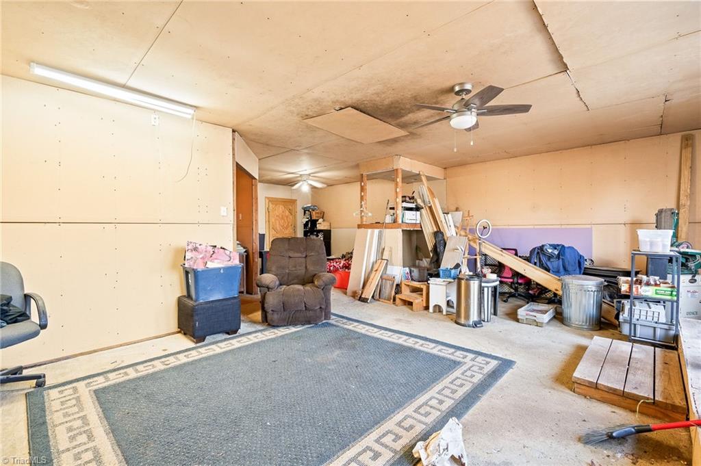property viewer photo 47